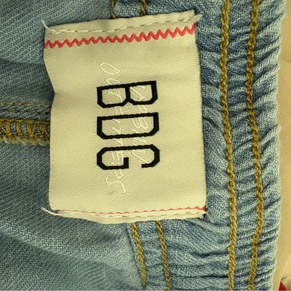 Urban Outfitters BDG Adriane Light Blue Relaxed Drawstring Shorts Size Large NWT - Picture 14 of 16